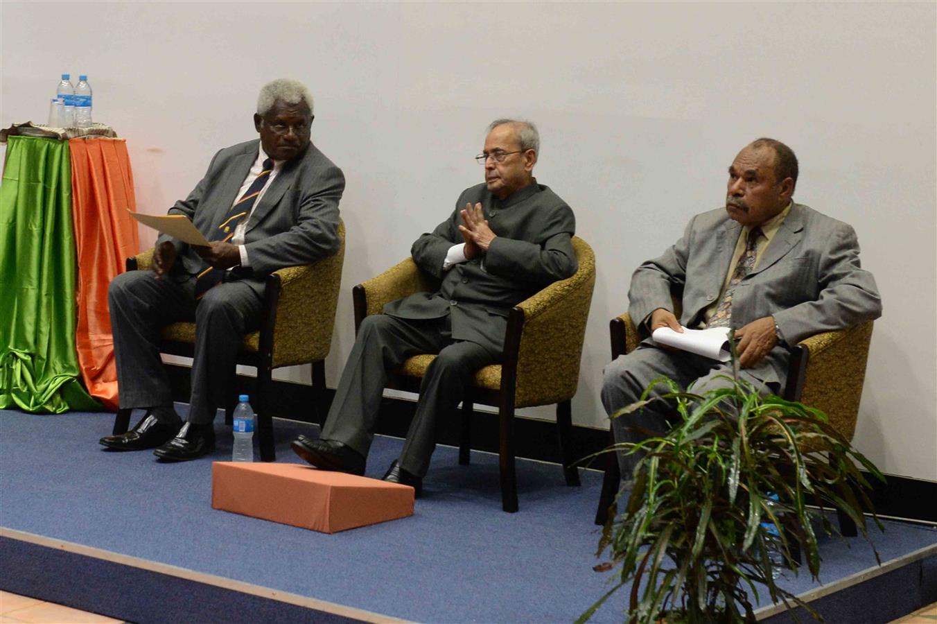 The President of India, Shri Pranab Mukherjee during his to University of Papua New Guinea (UPNG) at Port Moresby in Papua New Guinea on April 29, 2016. 