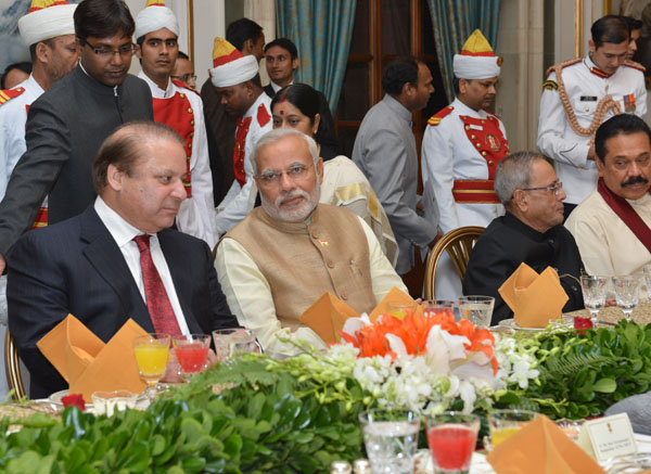 The President of India, Shri Pranab Mukherjee hosted a dinner in honor of the Heads of States / Government attending the Swearing-in-Ceremony of the Prime Minister of India at Rashtrapati Bhavan in New Delhi on May 26, 2014. 