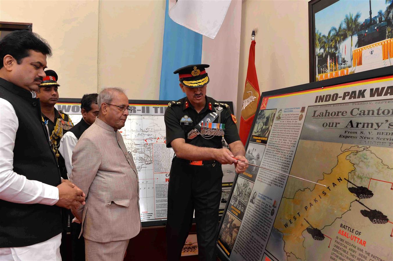 The President of India, Shri Pranab Mukherjee at the function to awarded Standards to Armoured Corps Centre and School Ahmednagar at Ahmednagar on April 15, 2017.