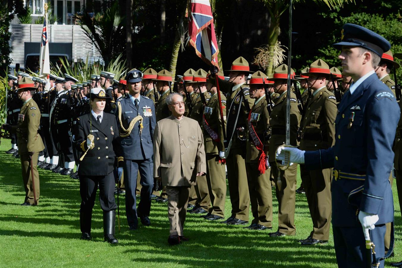 The President India, Shri Pranab Mukherjee inspecting the Guard Honour at the Ceremonial Reception on his arrival at Government House at Auckland in New Zealand on April 30, 2016. 