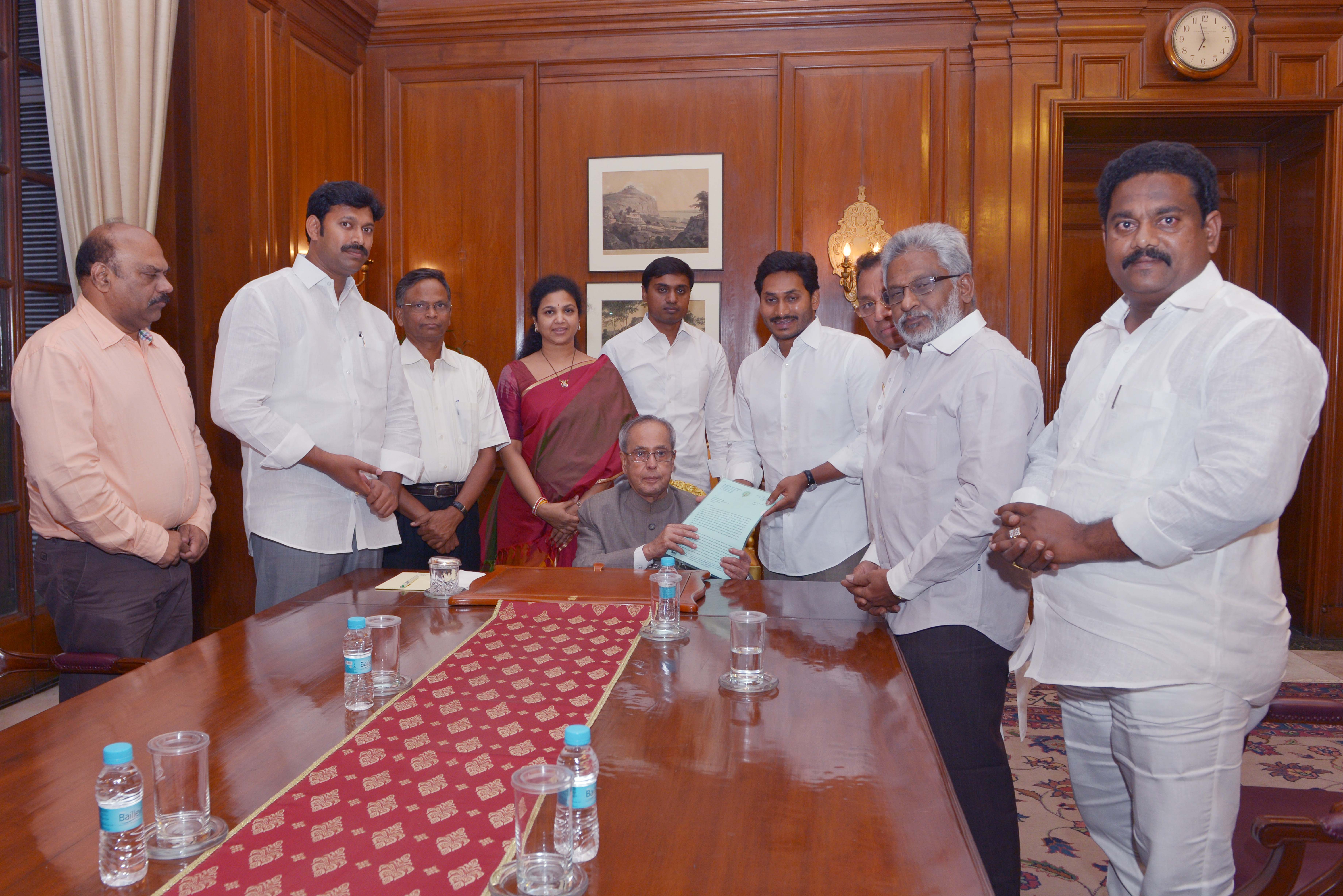 The President of India, Shri Pranab Mukherjee meeting with the Leader of Opposition, Andhra Pradesh Legislative Assembly, Shri YS Jagan Mohan Reddy along with MPs and senior leaders of YSR Congress Party at Rashtrapati Bhavan on June 09, 2015.