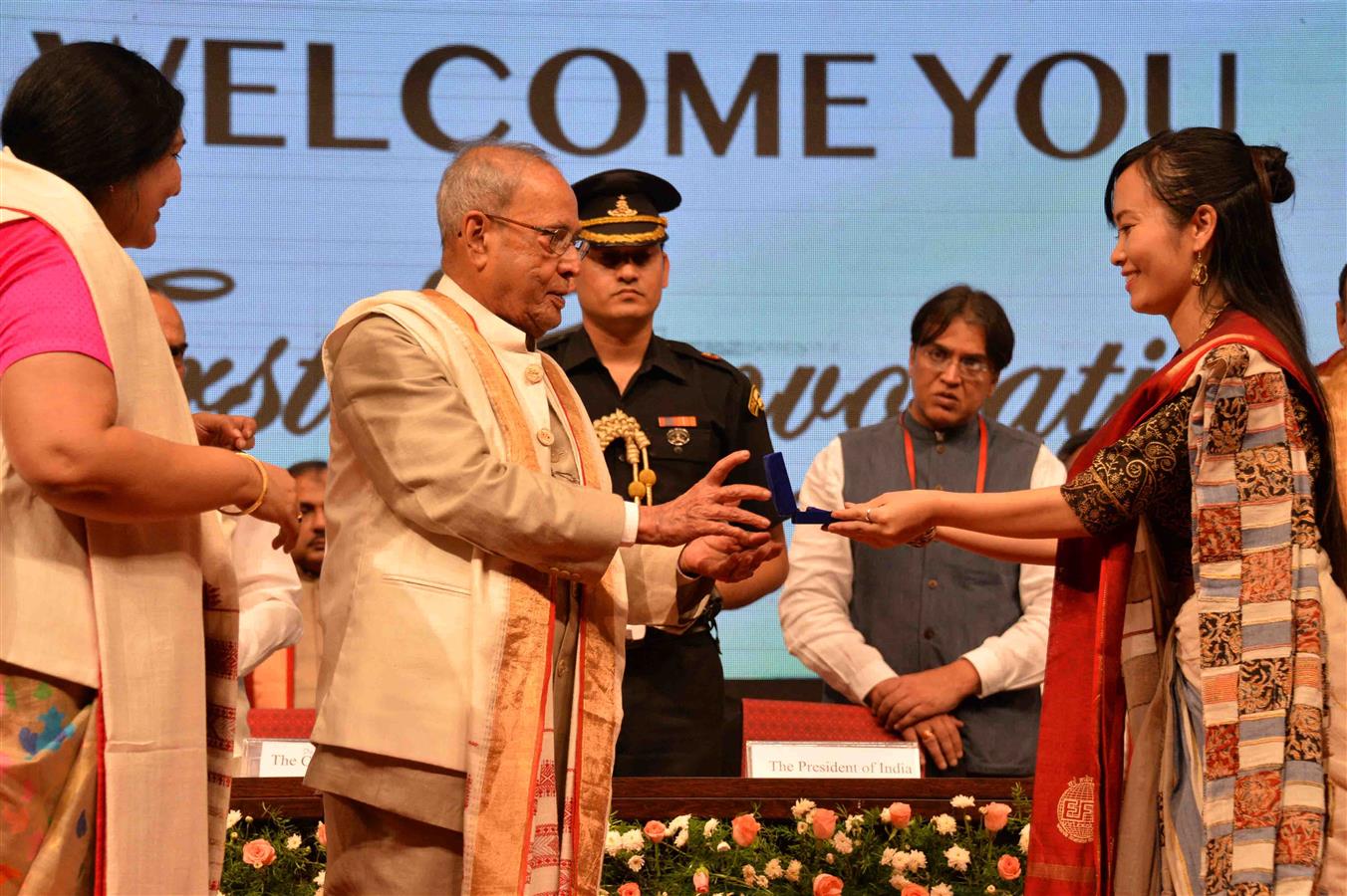 The President of India, Shri Pranab Mukherjee presenting the medal to a student at the First Convocation of the English and Foreign Languages University, Hyderabad at Hyderabad in Telangana on April 26, 2017.