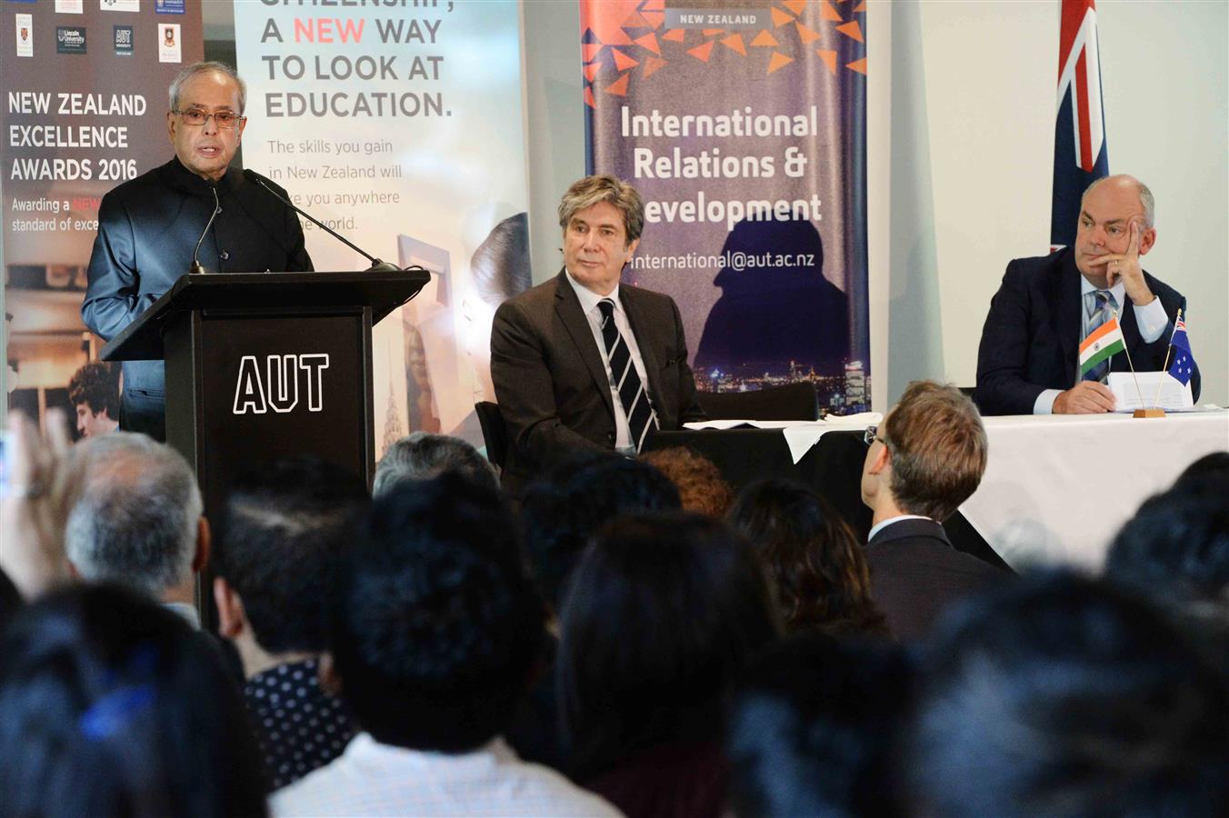 The President of India, Shri Pranab Mukherjee addressing at Auckland University of Technology (AUT) at Auckland in New Zealand on May 02, 2016. 