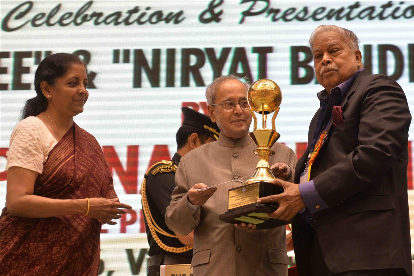 The President of India, Shri Pranab Mukherjee presenting the Niryat Shree and Niryat Bandhu Awards at the Golden Jubilee Celebrations of Federation of Indian Export Organisation (FIEO) at Vigyan Bhavan in New Delhi on May 04, 2016. 