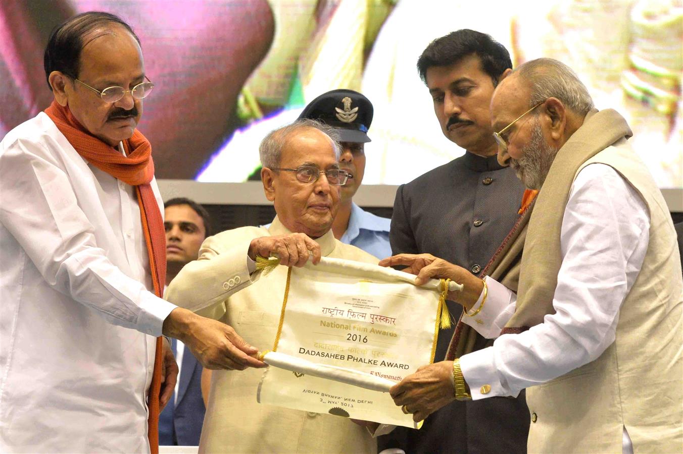 The President of India, Shri Pranab Mukherjee presenting the Dada Saheb Phalke Award to Shri K. Vishwanath at the 64th National Film Awards Function in New Delhi on May 3, 2017.