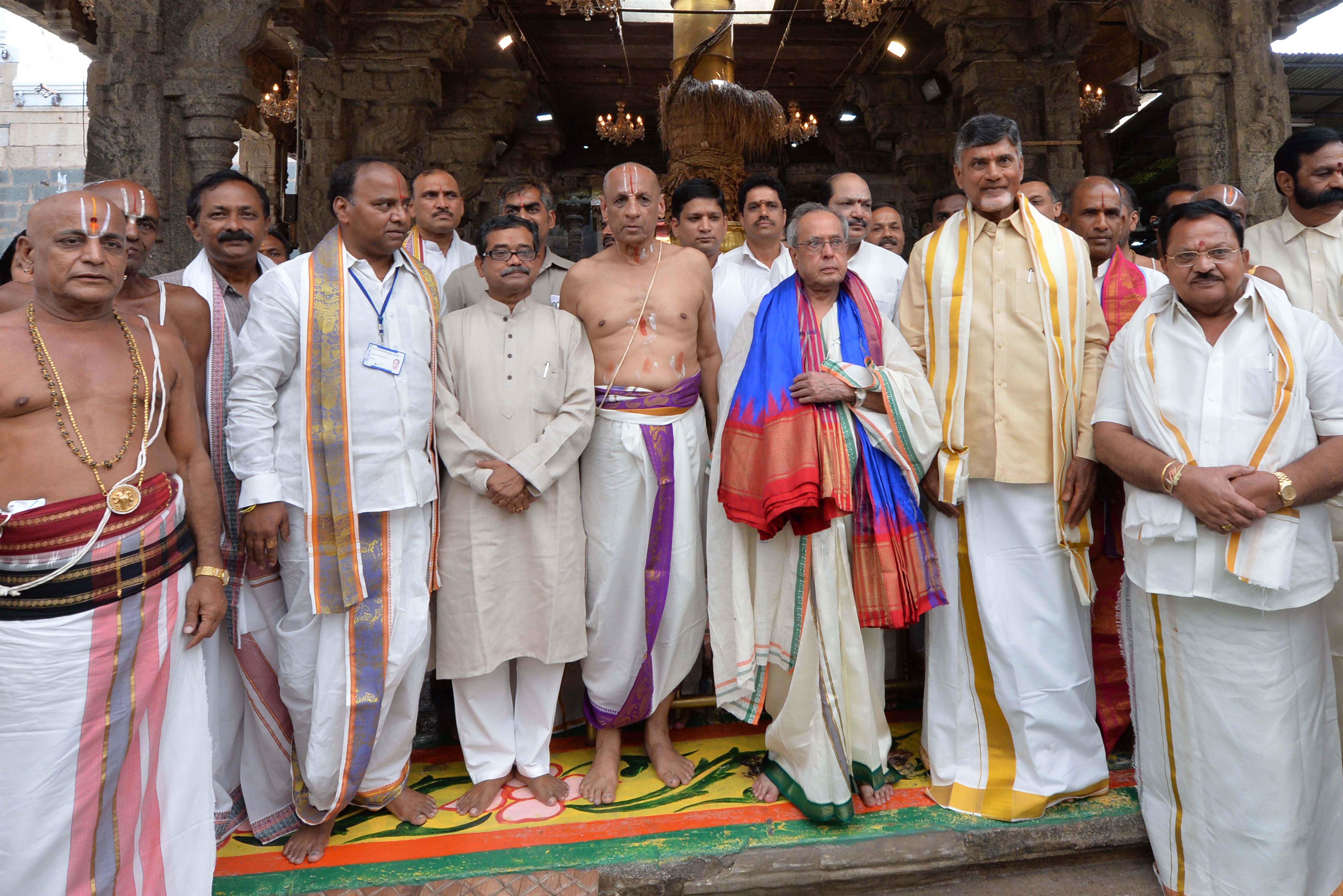 The President, Shri Pranab Mukherjee during his visit to Lord Venkateswara Temple at Tirupati on July 1, 2015. The Governor of Telangana and Andhra Pradesh, Shri E.S.L. Narasimhan and the Chief Minister of Andhra Pradesh, Shri N. Chandrababu Naidu are als