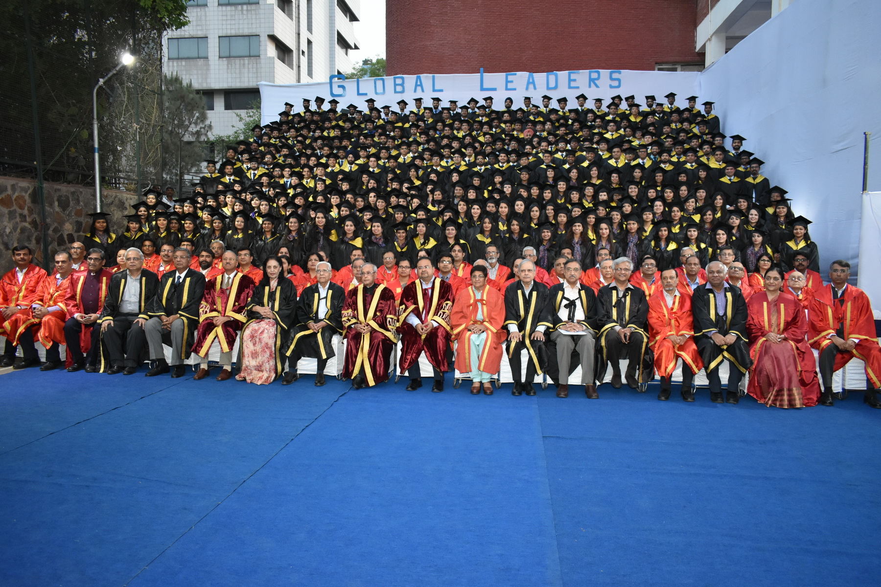 The Former President of India, Shri Pranab Mukherjee with the graduating students of International Management Institute (IMI) on its 34th Annual Convocation in New Delhi on April 04, 2018.