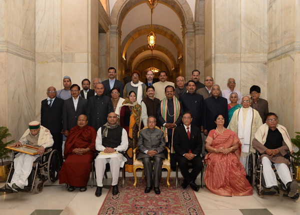 The President of India, Shri Pranab Mukherjee with recipients of Certificate of Honour to eminent scholars of Sanskrit, Pali/Prakrit, Arabic & Persian Languages and Maharshi Badarayan Vyas Samman to Young Scholars for the Year 2012 and 2013 at Rashtrapati 