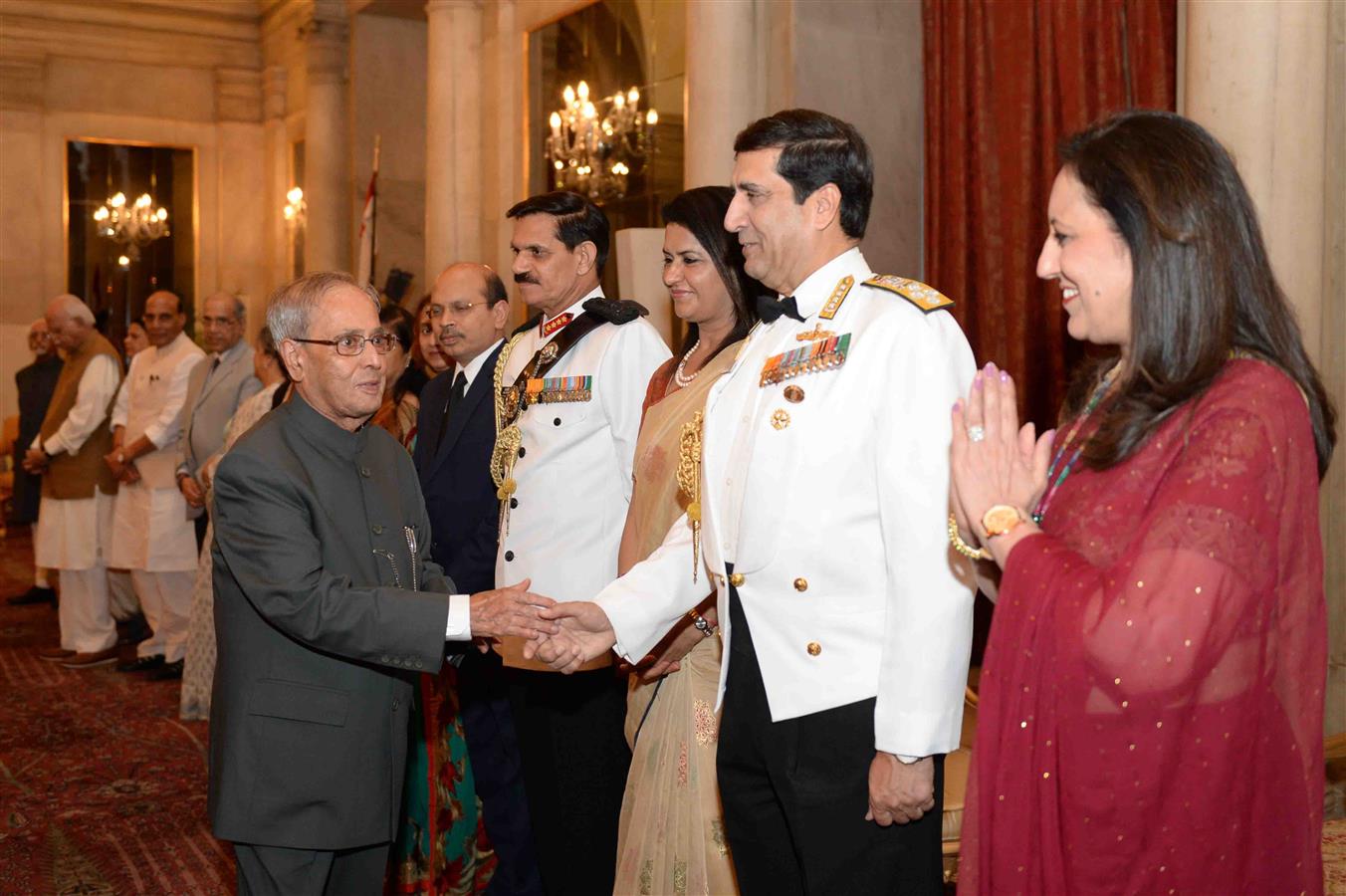 The President of India, Shri Pranab Mukherjee host Farewell Dinner to Admiral R.K. Dhowan at Rashtrapati Bhavan on May 18, 2016. 