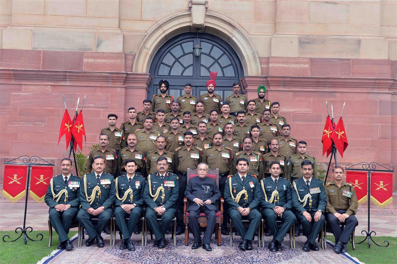 The President of India, Shri Pranab Mukherjee with the Army contingent of Rashtrapati Bhavan on the occasion of Army Day at Rashtrapati Bhavan on January 15, 2016. 