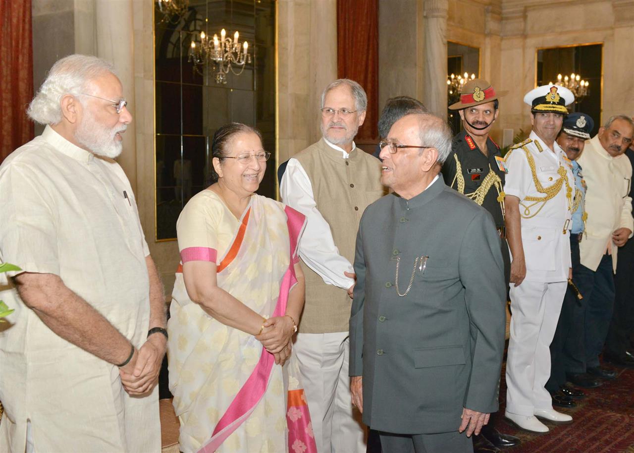 The President of India, Shri Pranab Mukherjee being bid farewell by the Prime Minister of India, Shri Narendra Modi at Rashtrapati Bhavan before his Departure on May 24, 2016 for his State Visits to People's Republic of China. 