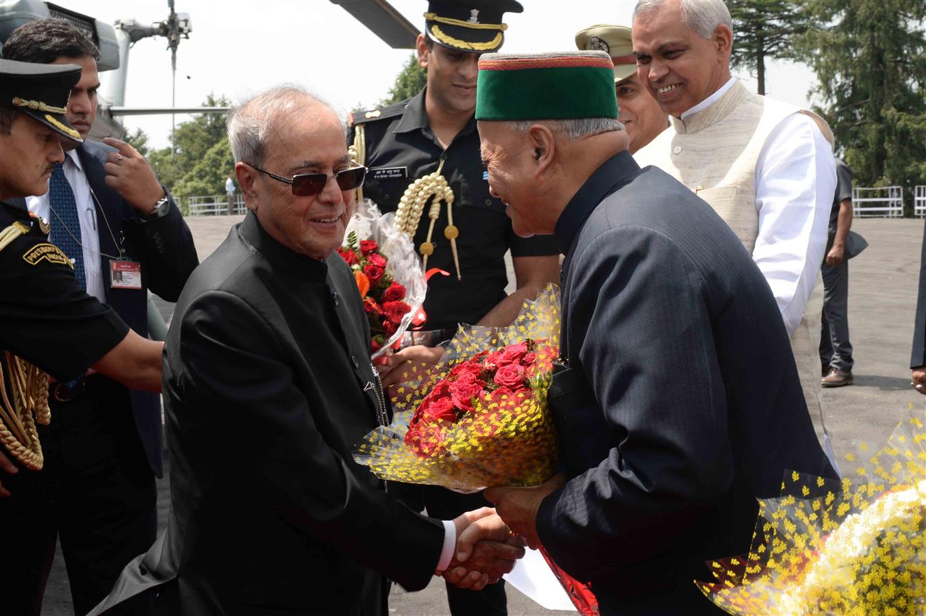 The President of India, Shri Pranab Mukherjee being received by Shri Acharya Devvrat, the Governor and Shri Virbhadra Singh, Chief Minister of Himachal Pradesh during his arrival at Shimla on June 2, 2016. 