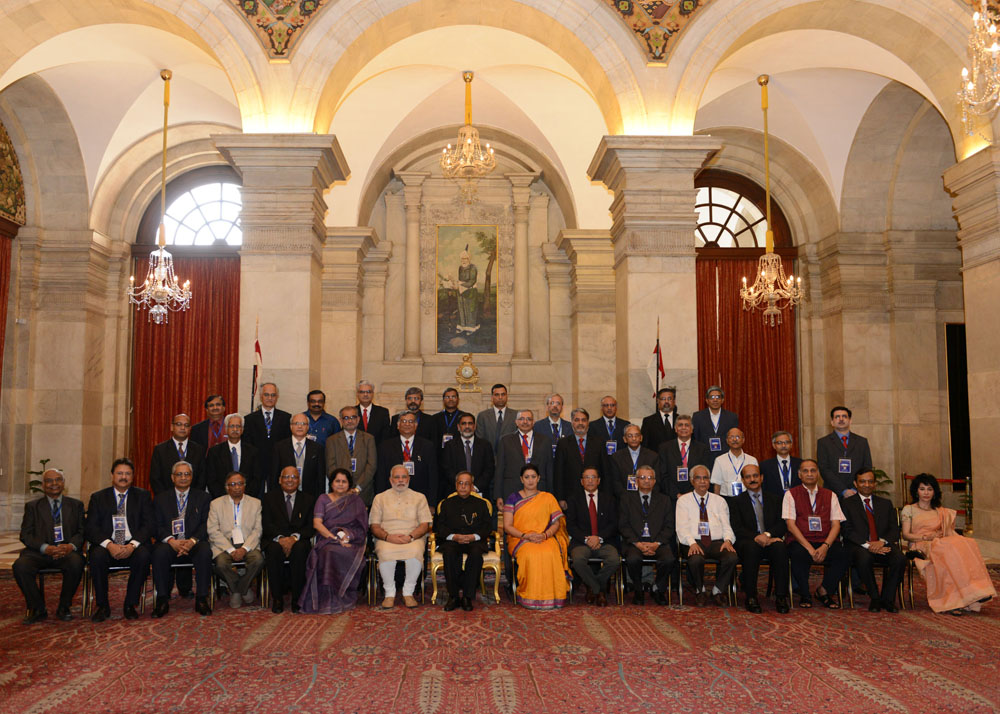 The President of India, Shri Pranab Mukherjee with the Chairmen, Board of Governors and Directors of Indian Institutes of Technology (IITs) at Rashtrapati Bhavan on August 22, 2014. 