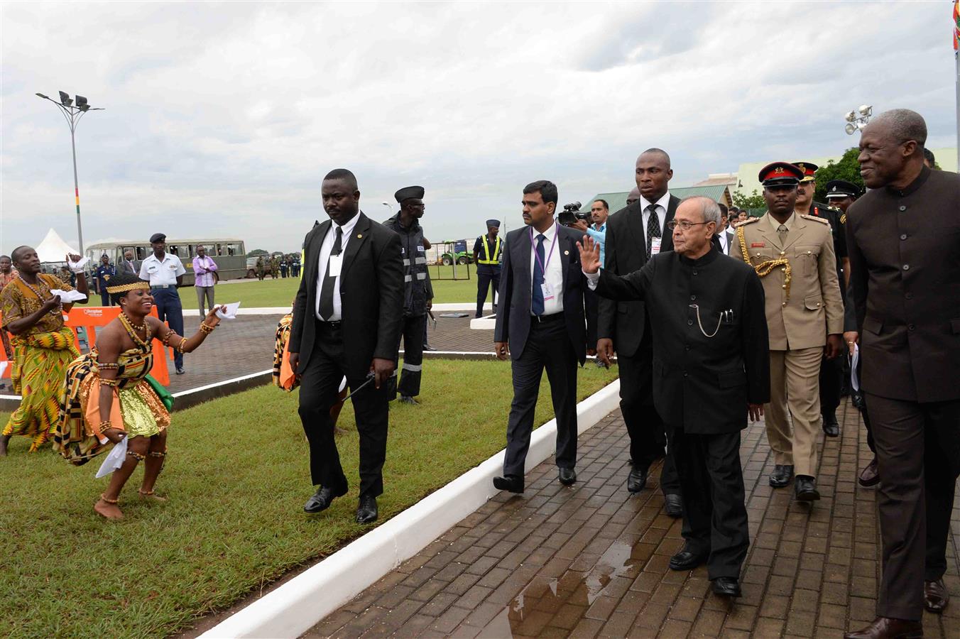 The President of India, Shri Pranab Mukherjee during his Ceremonial Welcome at Kotoka International Airport in Ghana (Accra) on June 12, 2016. 