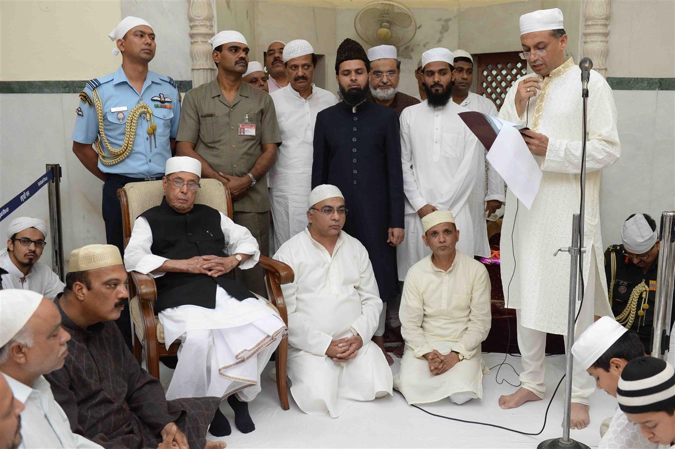 The President of India, Shri Pranab Mukherjee at the President's Estate Masjid on the Occasion of 'Khatam Shareef' in Rashtrapati Bhavan on June 11, 2017.