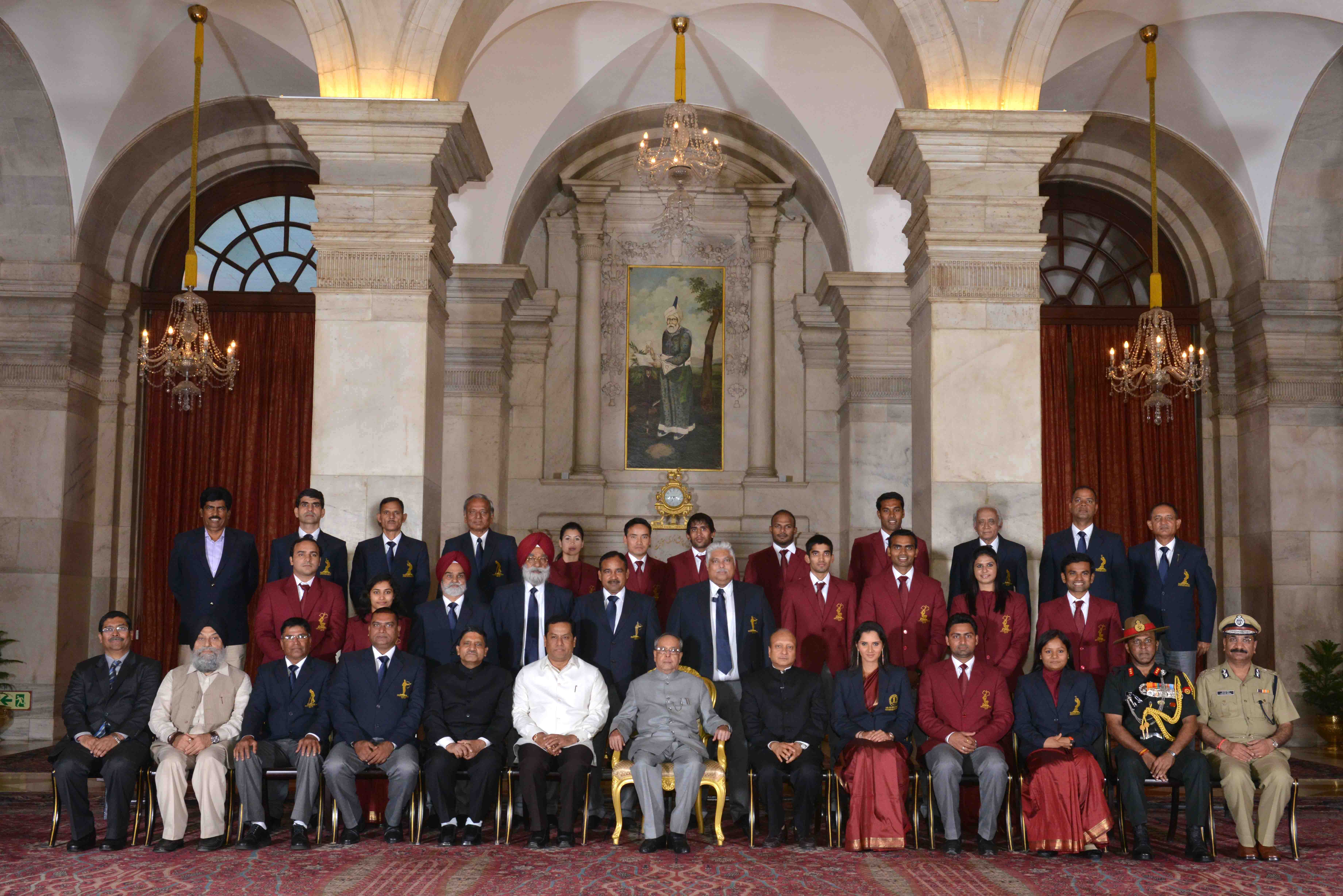 The President of India, Shri Pranab Mukherjee with recipients of Rajiv Gandhi Khel Ratna Award, Dronacharya Award, Arjuna Award, Dhyan Chand Award, National Tenzing Norgay Adventure Award, Maulana Abul Kalam Azad Trophy and Rashtriya Khel Protsahan Purask