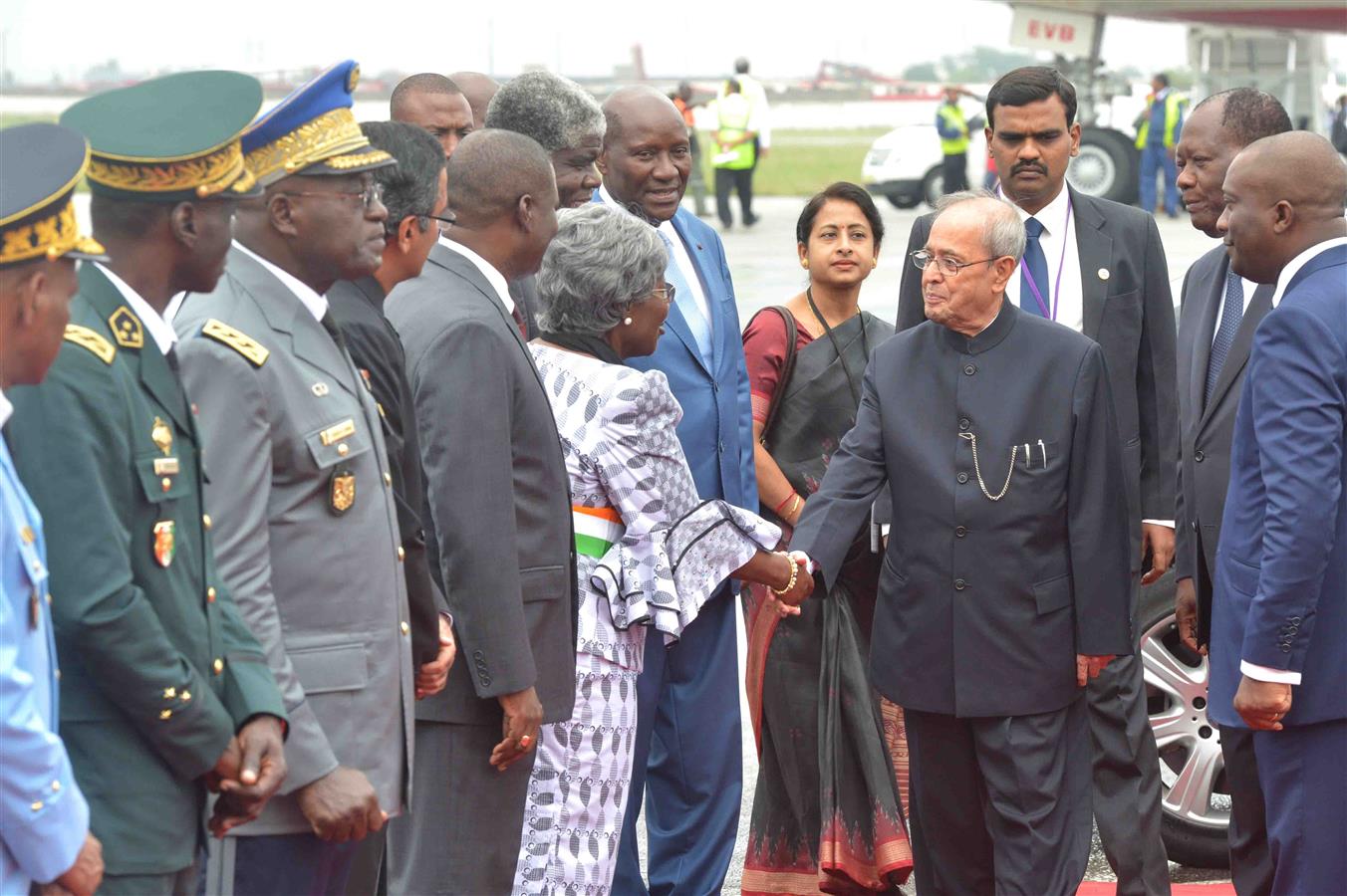 The President of India, Shri Pranab Mukherjee at the Abidjan International Airport in Republic of Cote D’ivoire during his Ceremonial Welcome in Abidjan on June 14, 2016. 