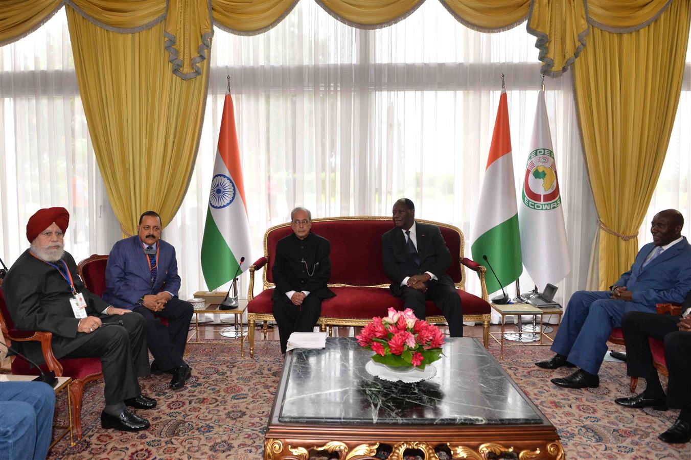 The President of India, Shri Pranab Mukherjee with the President of the Republic of Cote d’ lvoire, H.E. Mr. Alassane Ouattara during Delegation Level Talks at Presidential Palace in Republic of Cote D’ivoire at Abidjan on June 14, 2016. 