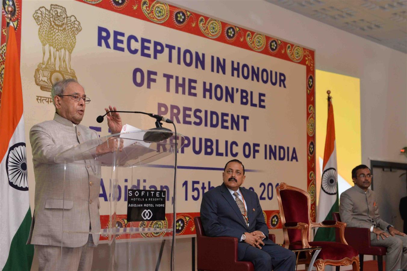 The President of India, Shri Pranab Mukherjee addressing at the Indian Community Reception at the Hotel Sofitel in Republic of Cote D’ivoire in Abidjan on June 15, 2016. 