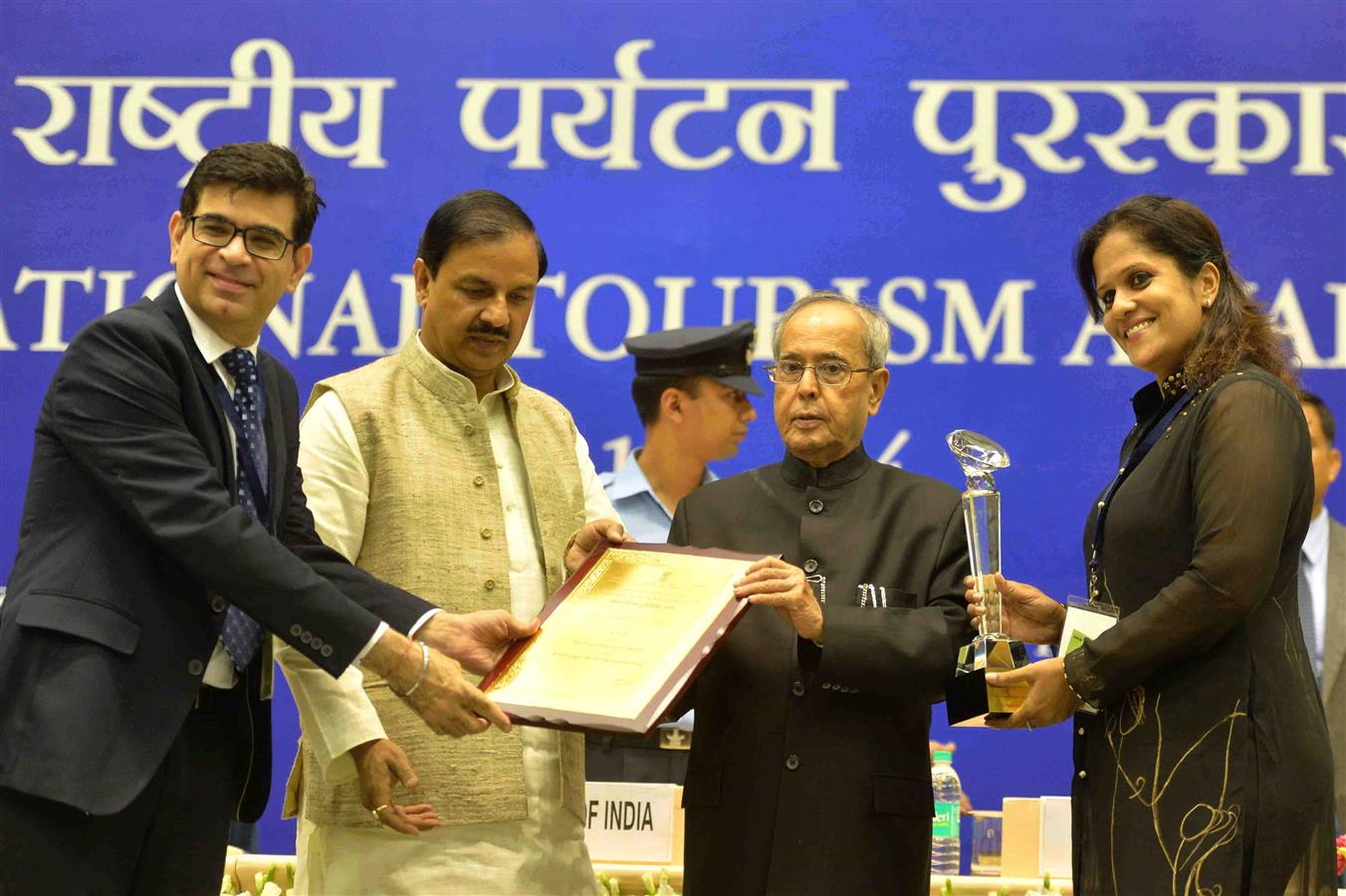 The President of India, Shri Pranab Mukherjee presenting the National Tourism Awards at Vigyan Bhavan in New Delhi on September 18, 2015.