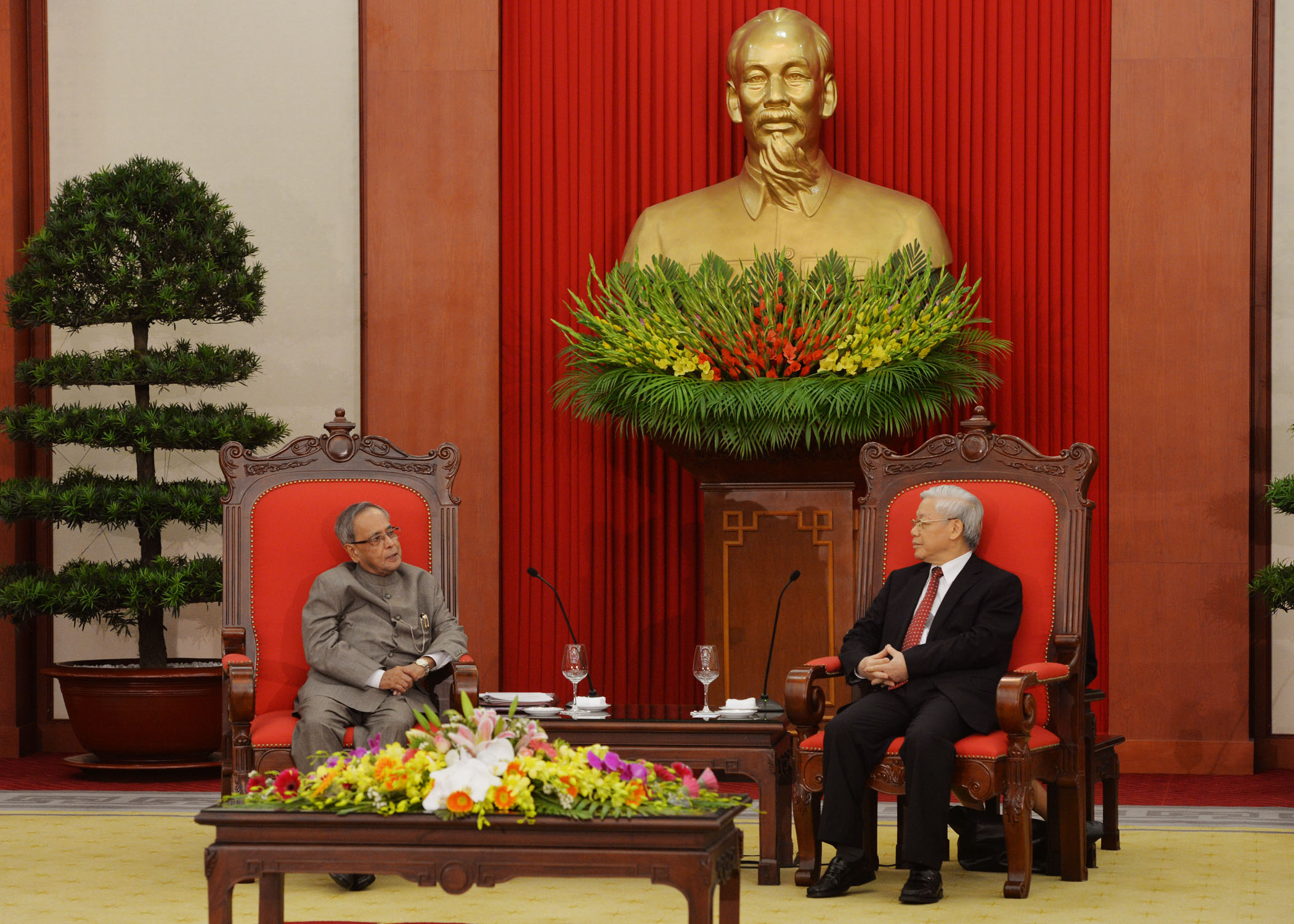 The President of India, Shri Pranab Mukherjee meeting with the General Secretary of the Communist Party of the Socialist Republic of Vietnam, Mr Nguyen Phu Trong at Hanoi in Vietnam on September 15, 2014. 