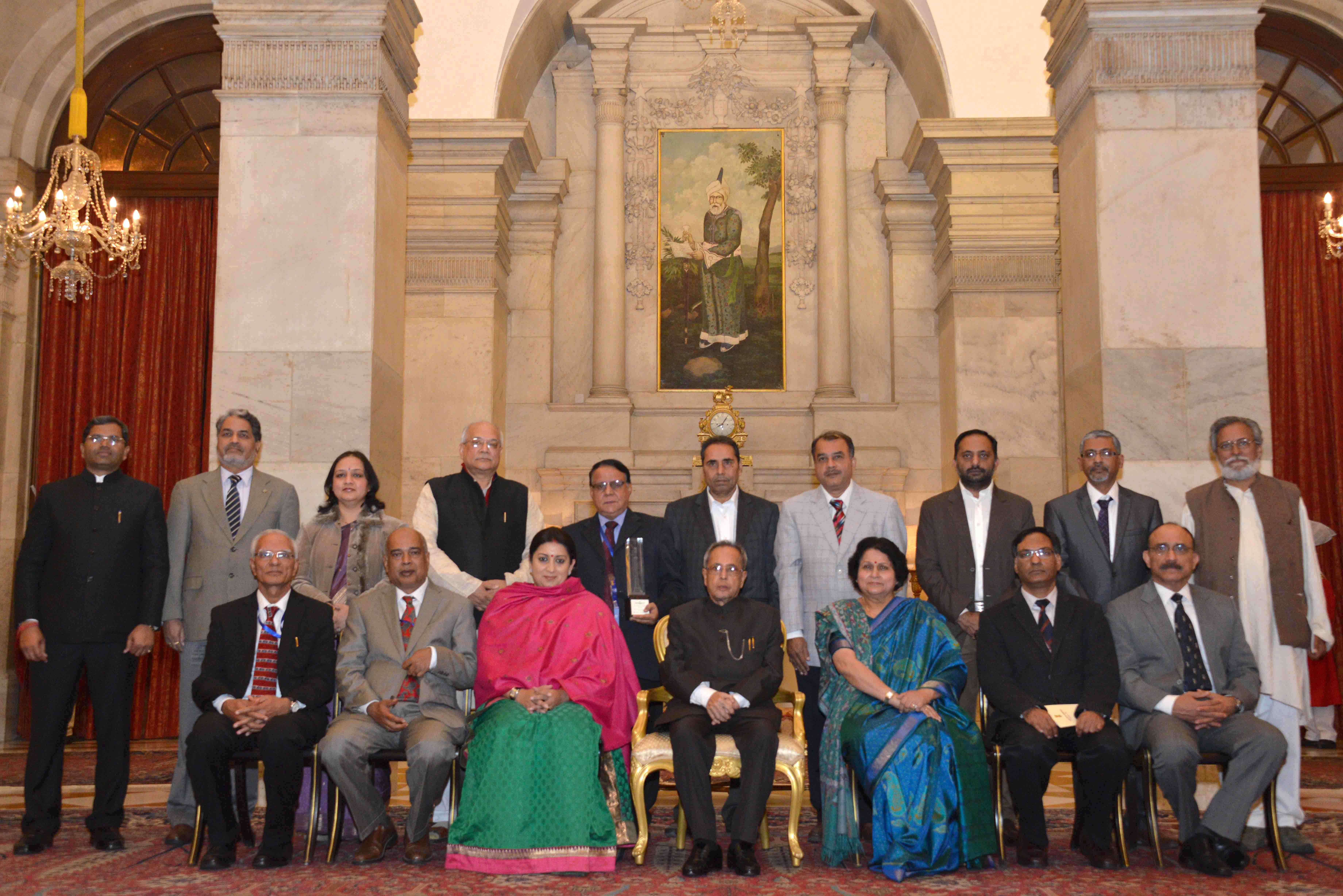 The President of India, Shri Pranab Mukherjee with recipients of First Visitor’s Award – 2015 at Rashtrapati Bhavan on February 4, 2015.