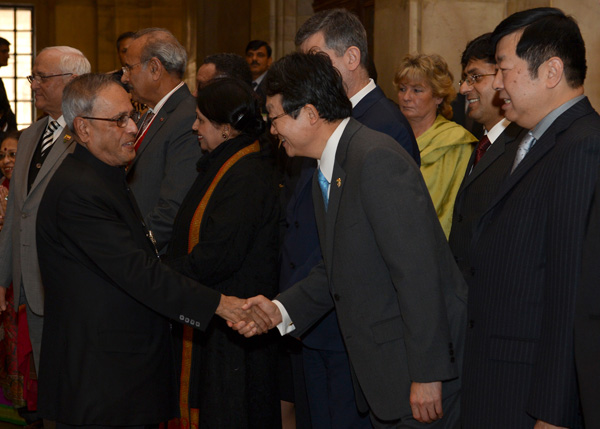 The President of India, Shri Pranab Mukherjee at Rashtrapati Bhavan in New Delhi on January 23, 2014 when he hosted the reception to the Heads of Diplomatic Missions on the occasion of the upcoming Republic Day. 