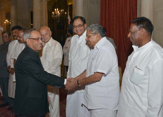 The President of India, Shri Pranab Mukherjee hosted dinner to the Union Council of Ministers at Rashtrapati Bhavan in New Delhi on July 25, 2013.