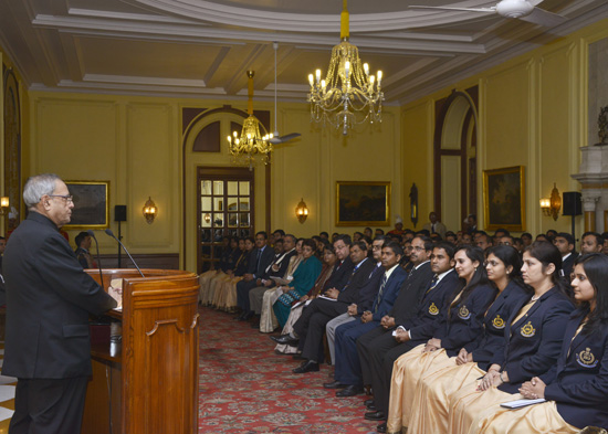 The Parliamentary Delegation from Pakistan led by the Chairman of Senate, H.E. Senator Syed Nayyer Hussain Bokhari calling on the President of India, Shri Pranab Mukherjee at Rashtrapati Bhavan in New Delhi on December 7, 2012.