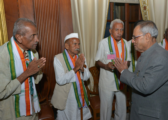 The President of India, Shri Pranab Mukherjee hosted an ‘At Home’ reception for freedom fighters on the occasion of the 71st anniversary of the Quit India Movement at Rashtrapati Bhavan in New Delhi on August 9, 2013.