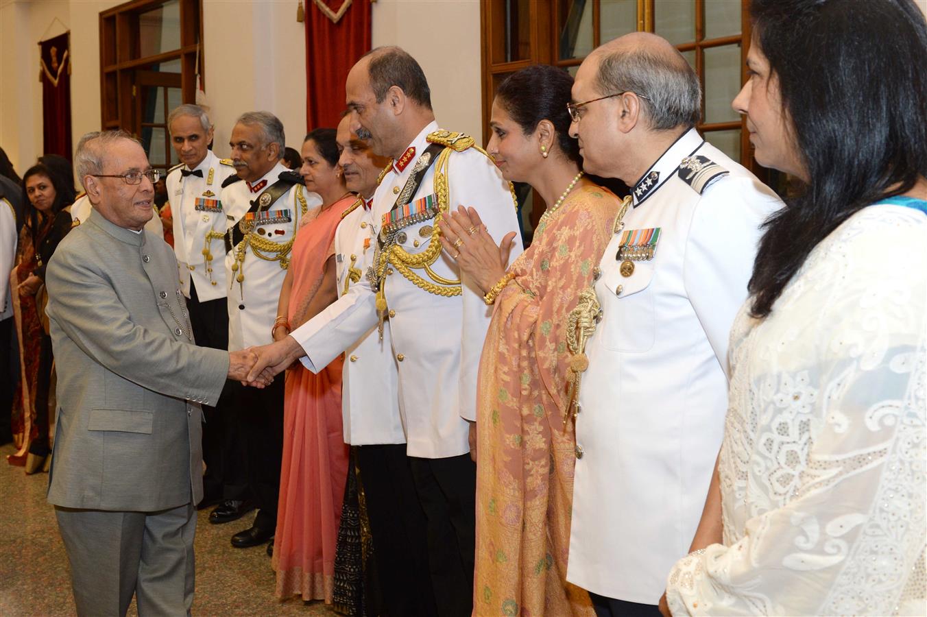 The President of India, Shri Pranab Mukherjee hosted Dinner to the Chiefs of Staff, Ex-Chiefs and their Spouses at Rashtrapati Bhavan on July 13, 2017.