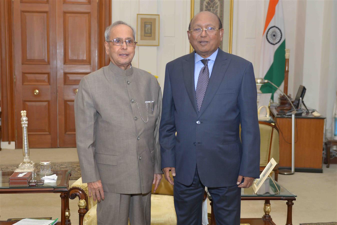 The Minister of Commerce, People's Republic of Bangladesh, H.E. Mr. Tofail Ahmed calling on the President of India, Shri Pranab Mukherjee at Rashtrapati Bhavan on September 29, 2015.