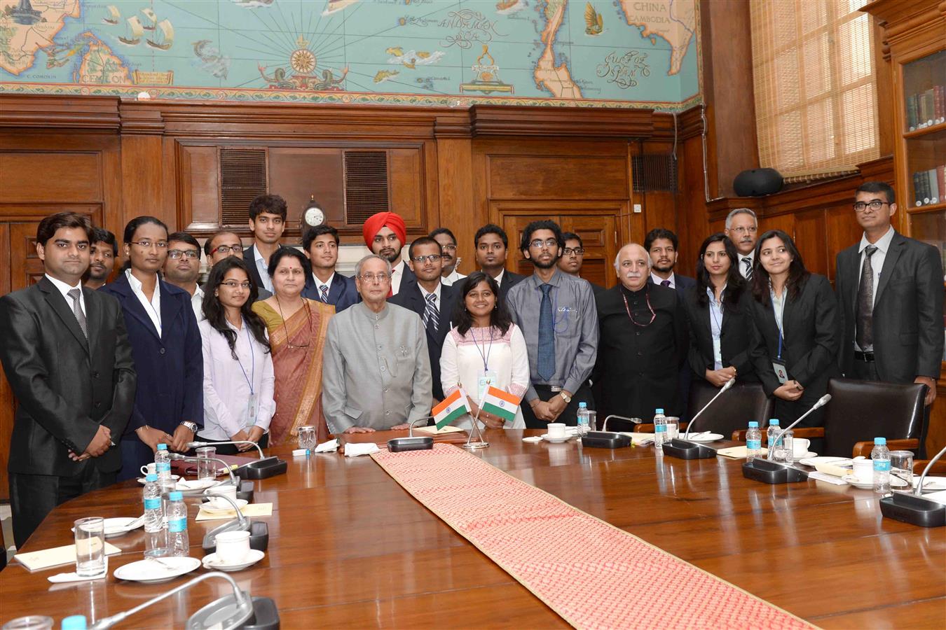 The President of India, Shri Pranab Mukherjee with the students of IITs, IISc-B and IISERs attending In-Residence Programme at Rashtrapati Bhavan on June 23, 2016. 