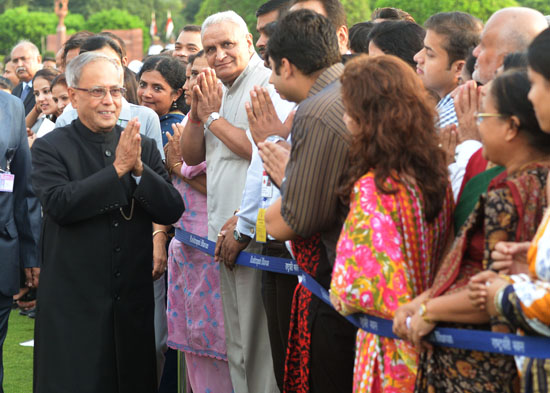 The President of India, Shri Pranab Mukherjee meeting invitees in the Central Lawn of Mughal Garden at Rashtrapati Bhavan in New Delhi on August 15, 2013 at the 'At Home' Reception hosted by the him on the occasion of 67th Independence Day.