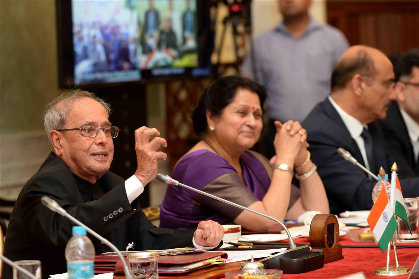 The President of India, Shri Pranab Mukherjee addressing at the inauguration of Smart Model Village Pilot Project at Rashtrapati Bhavan on July 2, 2016. 