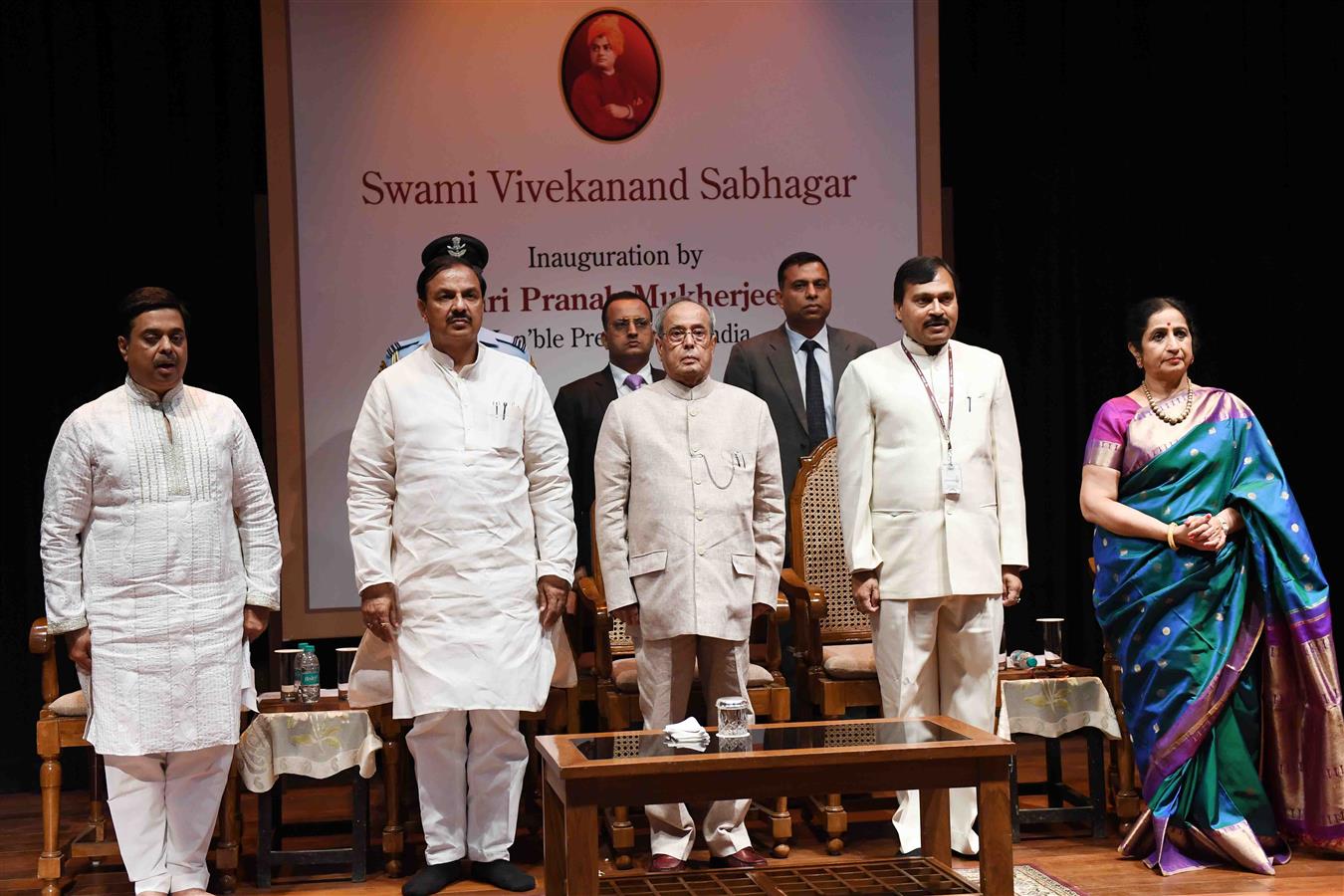 The President of India, Shri Pranab Mukherjee at the inauguration of the Swami Vivekanand Sabhagar at Kathak Kendra of Sangeet Natak Akademi in New Delhi on July 4, 2016. 