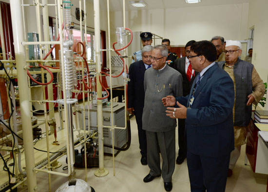 The President of India, Shri Pranab Mukherjee visiting the laboratory of Indian Institute of Petroleum (CSIR-IIP) at Mohkampur in Dehradun, Uttarakhand on August 26, 2013. Also seen are the Governor of Uttarakhand, Dr. Aziz Qureshi and Shri Vijay Bahuguna