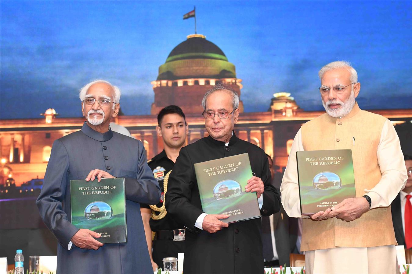 The Prime Minister of India, Shri Narendra Modi releasing the book titled "First Garden of the Republic: Nature in the President's Estate" and first copy presented to the President of India, Shri Pranab Mukherjee at Rashtrapati Bhavan on July 25, 2016. 