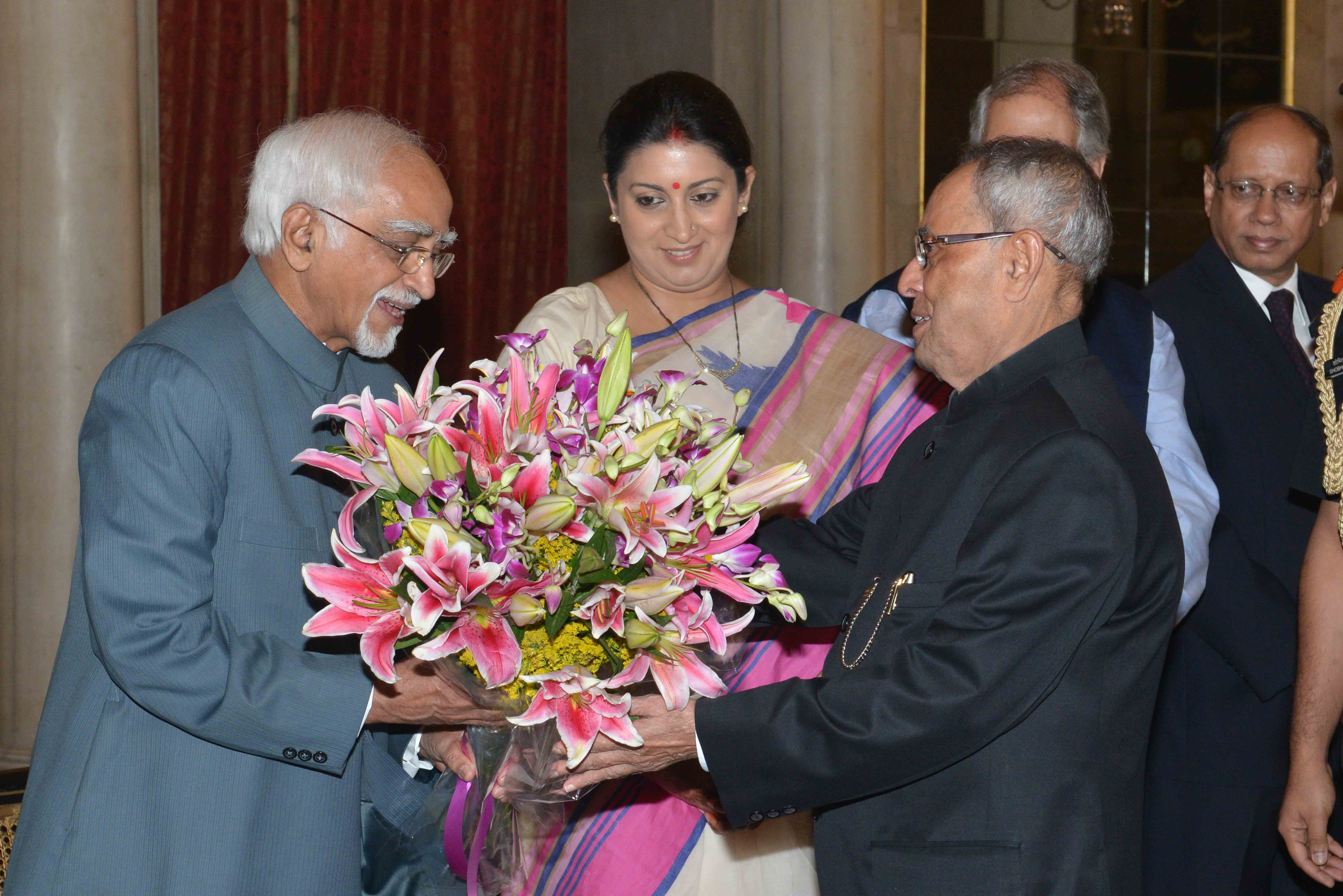 The Vice-President of India, Shri M. Hamid Ansari bidding farewell to the President of India, Shri Pranab Mukherjee at Rashtrapati Bhavan on October 12, 2014 on his Ceremonial Departure for the State Visits to Norway and Finland. 