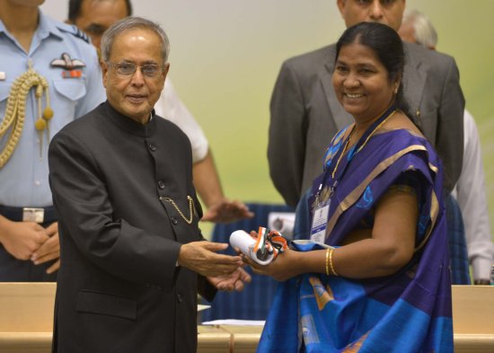 The President of India, Shri Pranab Mukherjee while presenting a National Award for the year 2012 on the occasion of Teachers’ Day at Vigyan Bhavan in New Delhi on September 5, 2013.