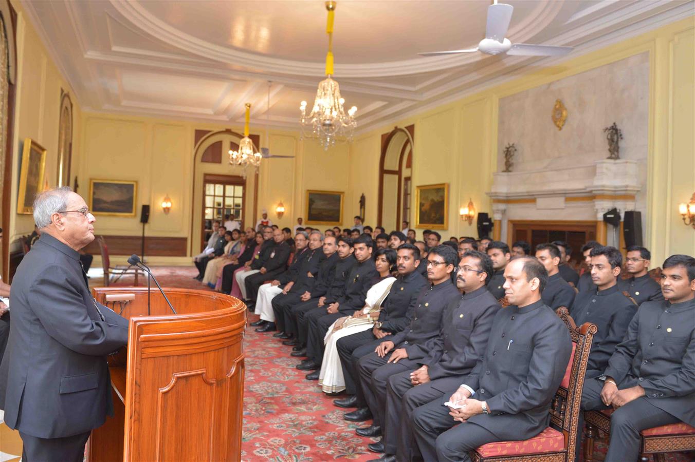 The President of India, Shri Pranab Mukherjee interacting with Probationers of Indian Forest Service (2015 batch) from Indira Gandhi National Forest Academy, Dehradun at Rashtrapati Bhavan on August 5, 2016. 