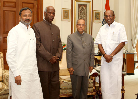 The Chairman of the National Commission for Backward Classes, Mr. Justice M. N. Rao along with members calling on the President of India, Shri Pranab Mukherjee on August 7, 2012.