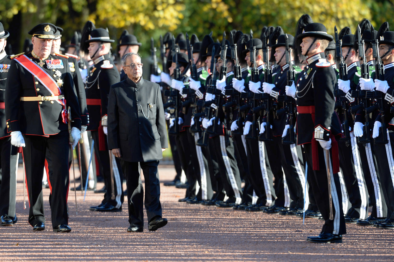 The President of India, Shri Pranab Mukherjee inspecting the Guard of Honour presented to his at the Ceremonial Reception at Royal Palace at Oslo in Norway on October 13, 2014. 