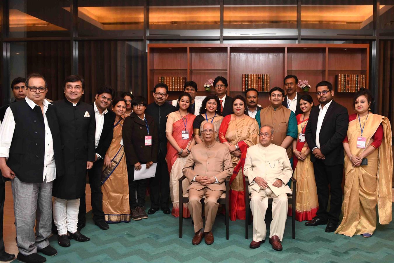 The President of India, Shri Pranab Mukherjee in a group photograph at the 35th Anniversary function of Aajkaal at Kolkata in West Bengal on January 19, 2017.