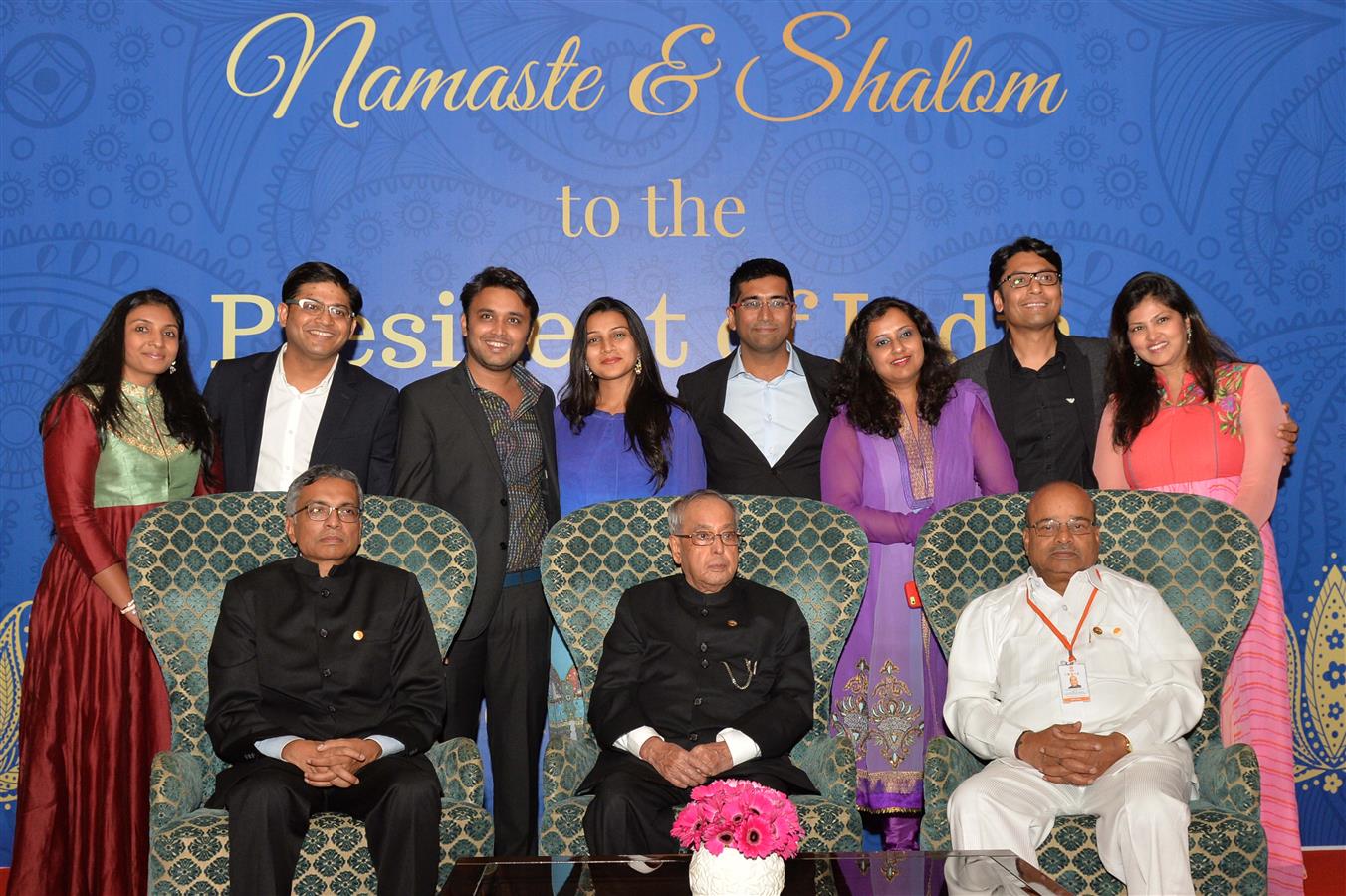 The President of India, Shri Pranab Mukherjee with the citizens of India and Israeli citizens of Indian origin in Jerusalem during the reception hosted by the Ambassador of India to Israel, Shri Jaideep Sarkar on October 13, 2015.