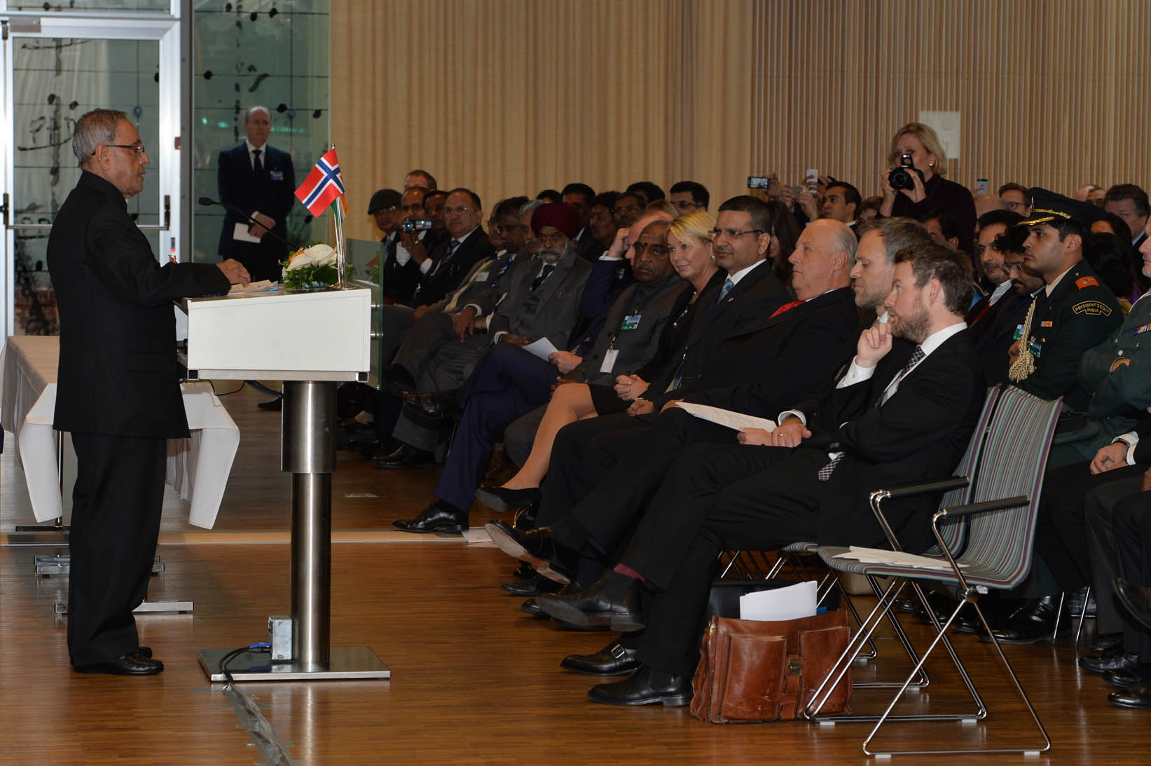 The President of India, Shri Pranab Mukherjee addressing at the Plenary Session of the Joint Seminar On Business, Science and Technology at Oslo in Norway on October 14, 2014. 