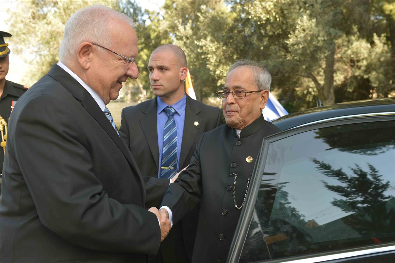 The President of India, Shri Pranab Mukherjee meeting with the President of Israel H.E. Reuven Rivlin at the Reception at Rashtrapati Bhavan in Jerusalem on October 14, 2015.