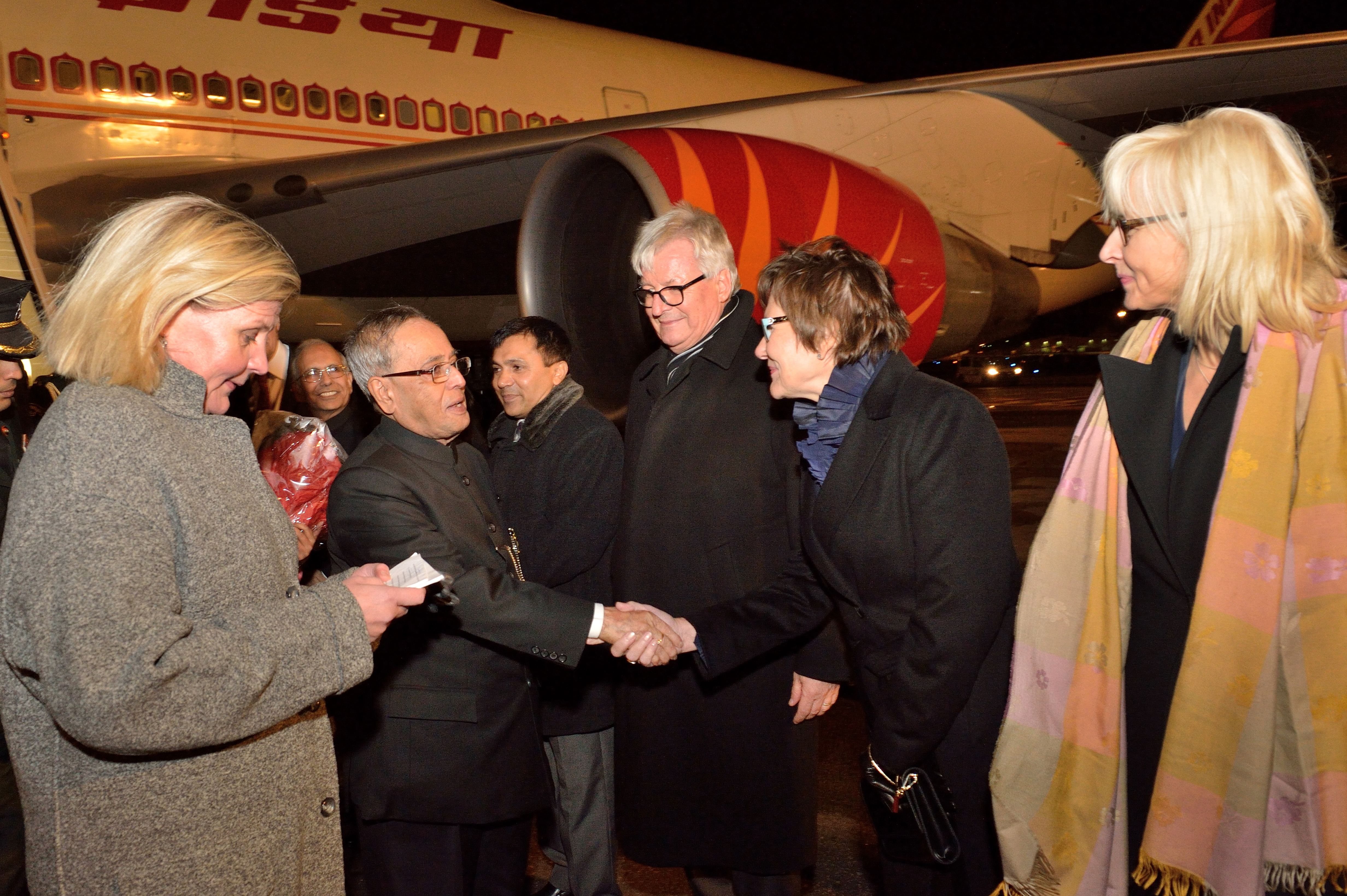 The President of India, Shri Pranab Mukherjee being received by the Government Officials of Finland on his arrival at Helsinki Airport in Finland on October 14, 2014 at the start of his State Visit to Finland. 