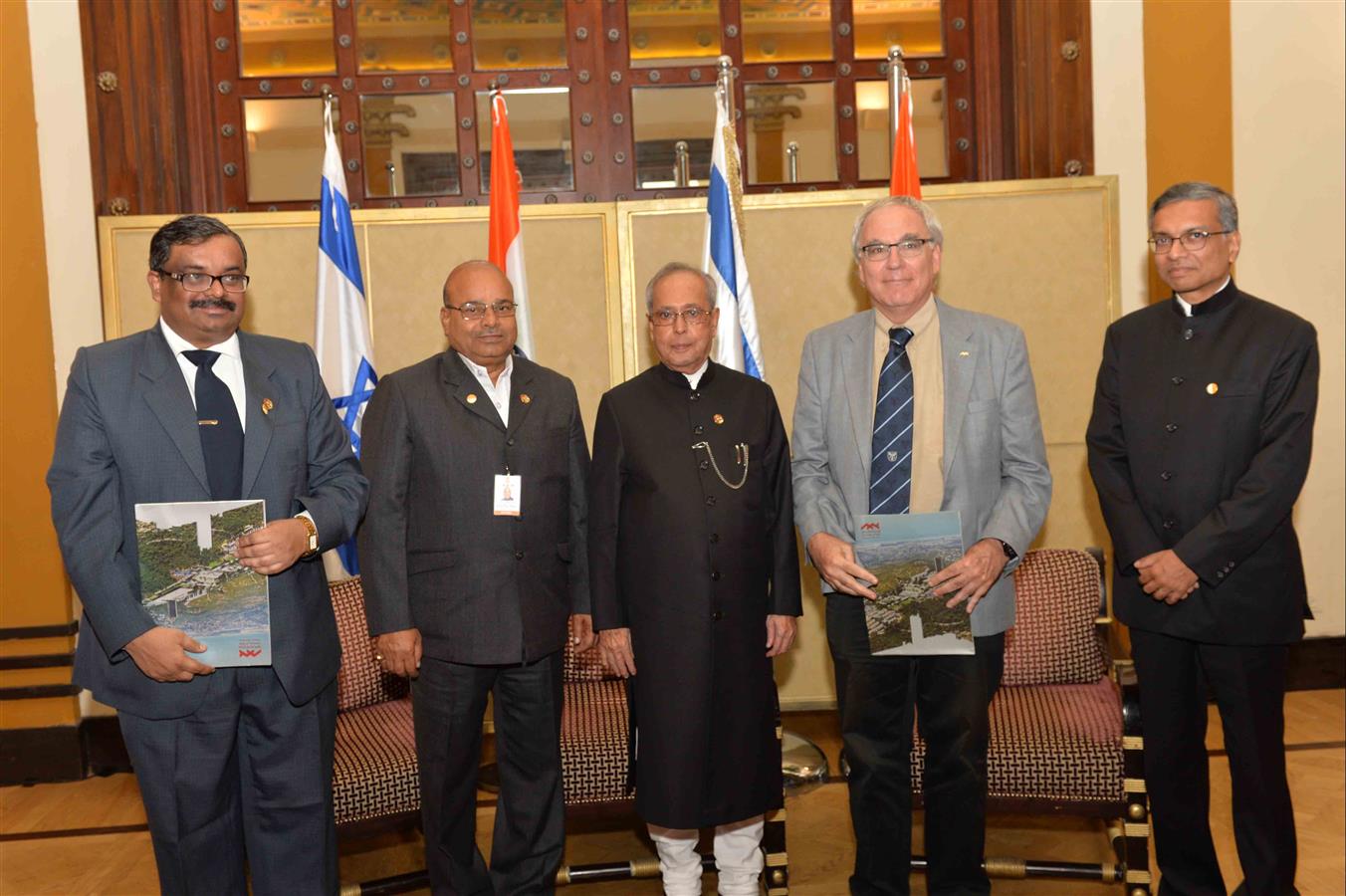 The President of India, Shri Pranab Mukherjee at the signing of the Agreement during the conclusion of the Academic Roundtable between India and Israel at Jerusalem in Israel on October 14, 2015.