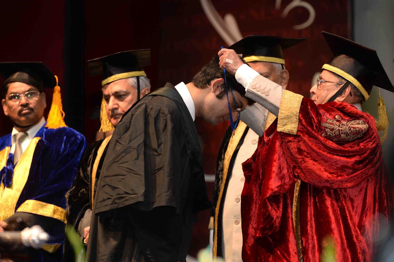 The President of India, Shri Pranab Mukherjee presenting the medal to a student at the 24th Annual Convocation of National Law School of India University (NLSIU) at Bangalore in Karnataka on August 28, 2016. 